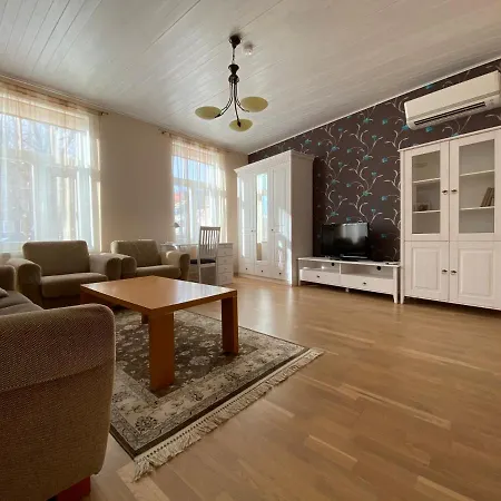 Posti Guest Apartment
